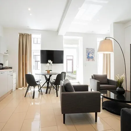 Chic Newly-Renovated Apartment Steps From Subway In Vienna'S Hernals District Exterior foto