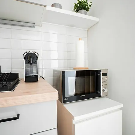 Chic Newly-Renovated Apartment Steps From Subway In Vienna'S Hernals District Exterior foto
